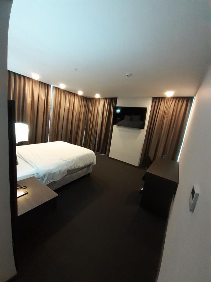 Innfiniti Hotel & Suites パナマ・シティー エクステリア 写真